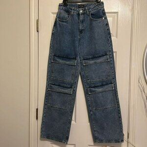 Wide leg Cargo Jeans size 6 Like New Condition
